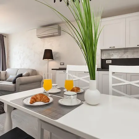 Royal Apartman *